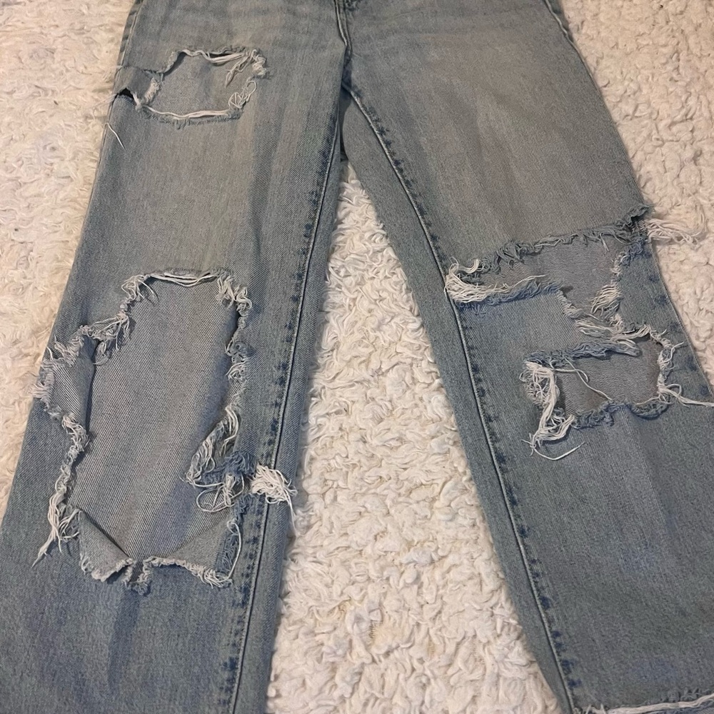 Light Wash Distressed Women's Jeans